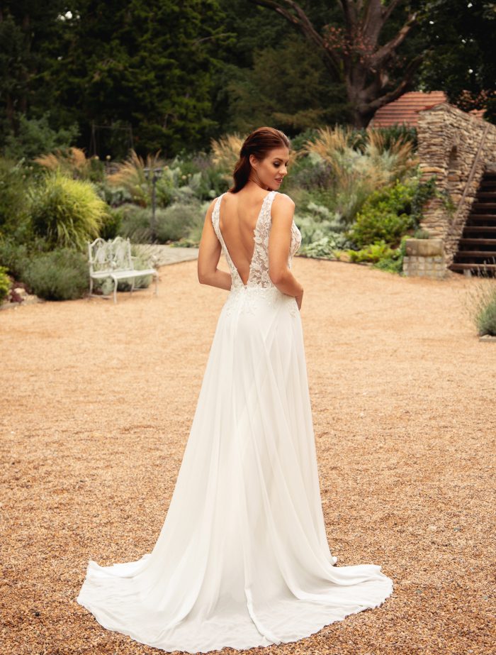 brautkleid-wien-online-bestellen-irvalda-hochzeitsmode-modell-juanita