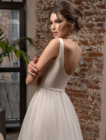 hochzeitkleid-irvalda-brautmode-wien-online-bestellen-kleid-modell-lora
