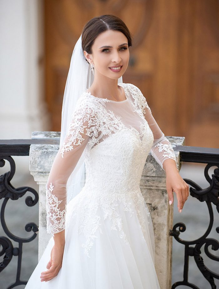 wedding-dress-irvalda-wedding-fashion-vienna-online-order-dress-model-Pia