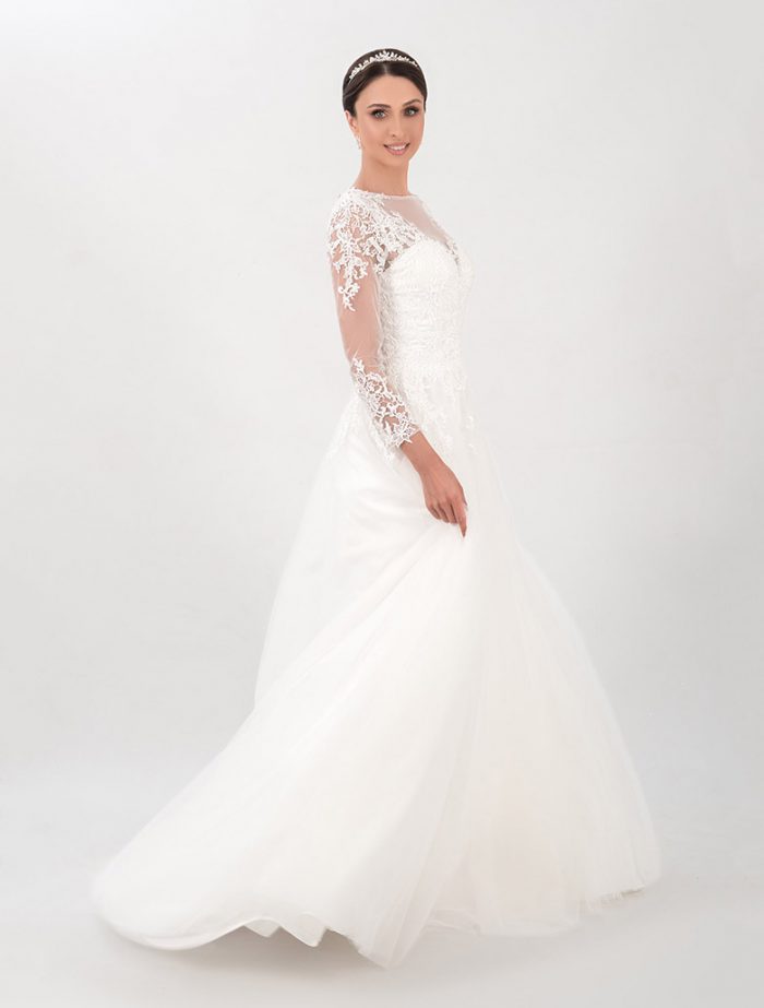 wedding-dress-irvalda-wedding-fashion-vienna-online-order-dress-model-Pia