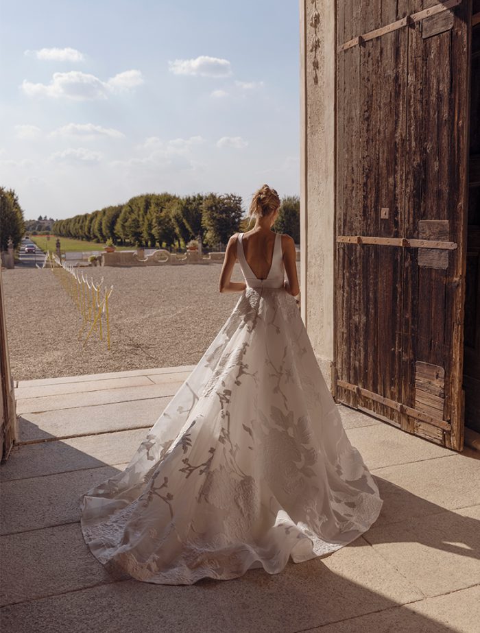 irvalda-brautkleider-wien-online-bestellen-prinzessin-modell-whisper